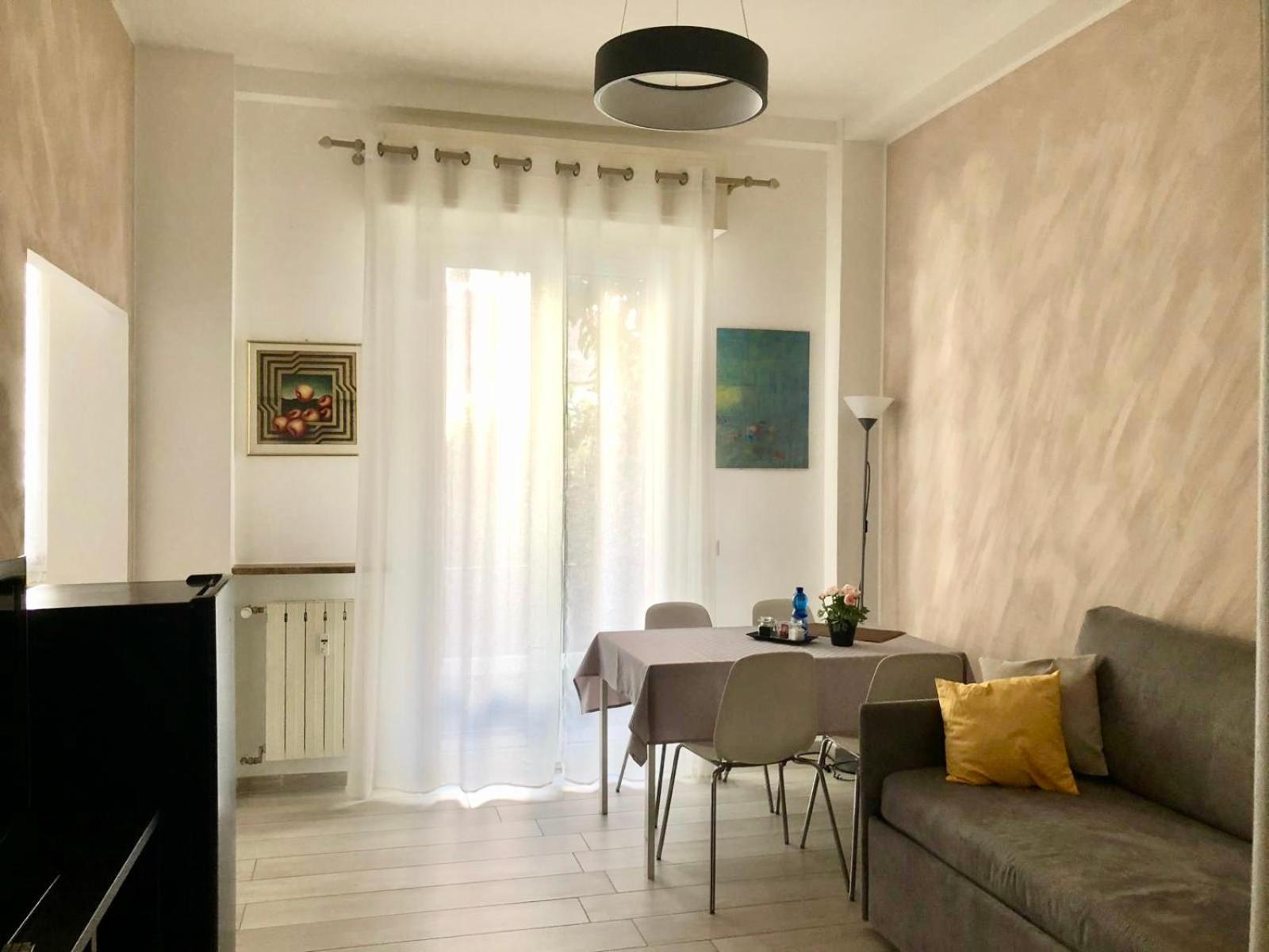 Lovely 2 Room Apartment With Small Garden Милан Экстерьер фото